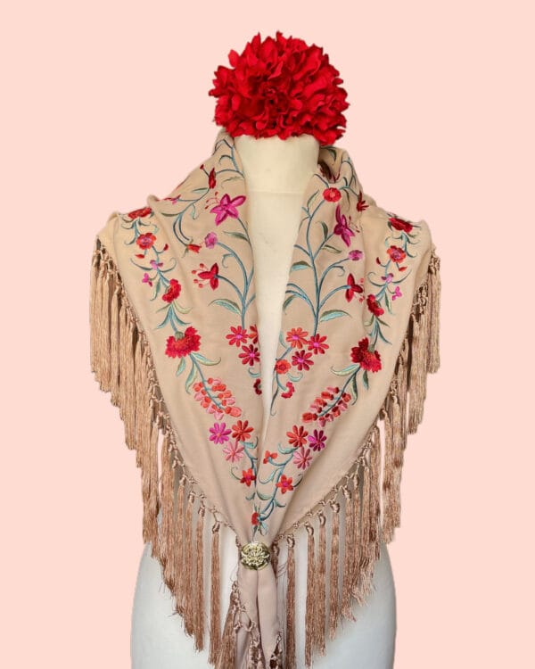 MANTÓN BORDADO CLAVEL BEIGE - Imagen 2