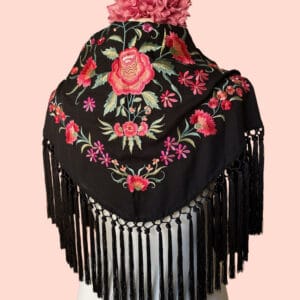 MANTÓN BORDADO CLAVEL NEGRO