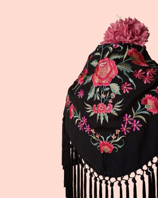 MANTÓN BORDADO CLAVEL NEGRO - Imagen 3